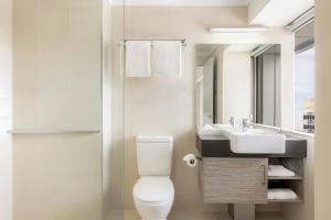Koupelna v ubytování Courtyard by Marriott Darwin