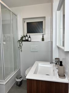 Ένα μπάνιο στο Liya