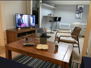 Μια τηλεόραση ή/και κέντρο ψυχαγωγίας στο Joli logement très accueillant