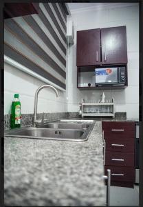 Kuchyň nebo kuchyňský kout v ubytování Lekki Lagos Apartment