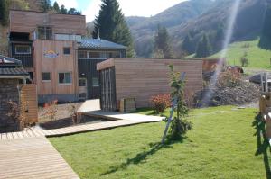 Gallery image of Aux 500 Diables Eco Lodge - Hotel in Chambon-sur-Lac