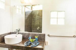 Koupelna v ubytování Surf Samara