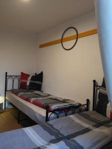 Postel nebo postele na pokoji v ubytování Ferienwohnung Elbflair