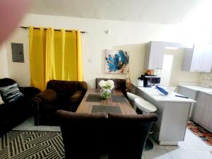 Fotografija u galeriji objekta Pheonix Oasis u gradu Portmor +3 fotografije
