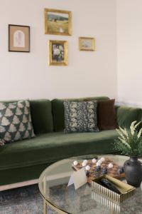 Imagen de la galería de Near Hershey, Entire house with Fire Pit, Game Room, en Middletown 46 fotos más