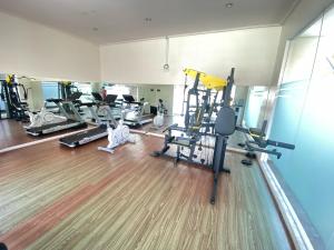 Fitness centrum a/nebo fitness zařízení v ubytování SOLTERRA SEMINYAK Boutique Hotel & Spa Powered by Archipelago