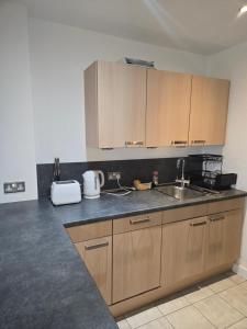 Η κουζίνα ή μικρή κουζίνα στο Brilliant 2 bedroom apartment