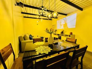 Posezení v ubytování Bonanza House