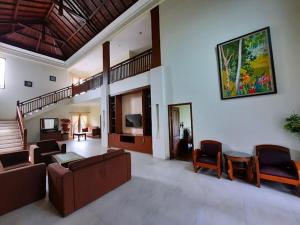 Khu vực ghế ngồi tại Villa Rasamala