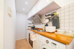 Cucina o angolo cottura di 柃居 B&B - Huaihai Middle Road Branch