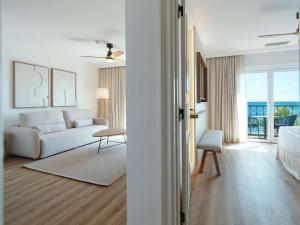 Dreams Madeira Resort Spa & Marina客房内的一张或多张床位