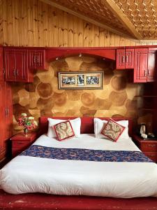 Postel nebo postele na pokoji v ubytování Hotel Ahmad Resorts