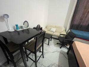 Fotografie z fotogalerie ubytování Room for 4s NEW location Najda v destinaci Abu Dhabi