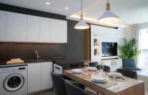 Dapur atau dapur kecil di Sky View Design and relax top view with free parking