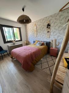 Postel nebo postele na pokoji v ubytování Villa avec piscine 3 chambres 6 couchages + 33 fotografií