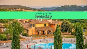 Bazén v ubytování HOTIDAY Room Collection - Massa Alta nebo v jeho okolí