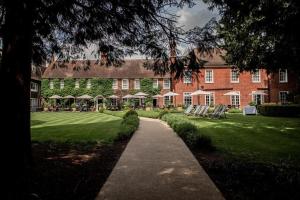 Zahrada ubytování Bush Hotel Farnham