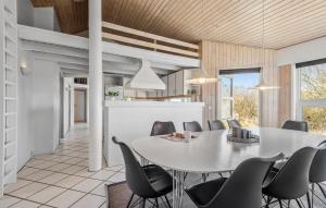 Billede fra billedgalleriet på Holiday Home Krogsande Blåvand Ix i Blåvand