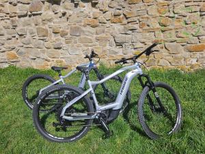 Jazda na bicykli v okolí ubytovania Hotel U Brány