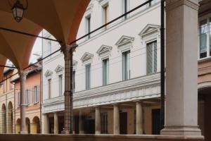 The building in which a panziókat is located