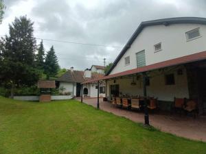 The building in which Az apartmant is located