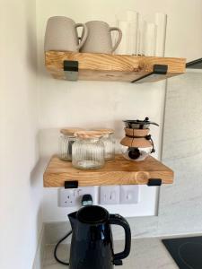 Η κουζίνα ή μικρή κουζίνα στο The Barn, Summerhill Farm Stays +20 φωτογραφίες