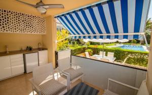 Φωτογραφία από το άλμπουμ του Luxury Bajo frente a la piscina ALBERT VILLAS σε Alcossebre +28 φωτογραφίες