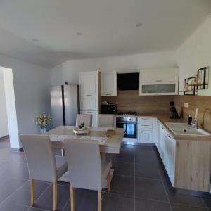 Fotografie z fotogalerie ubytování Apartman Đokić 3 v destinaci Bale