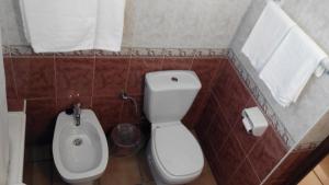 Koupelna v ubytování Hotel Riavela