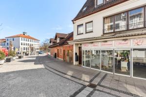 ギフホルンにあるCREW BEDS - APARTMENT in Gifhorn - For 4 People - 50m2, 1x Bedroom, 4x Single Bed, Free Kaffee, WiFi & Parking - 24h CHECK IN #GF01の町屋並み