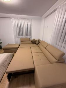 Gallery image of Apartament me qera Gjilan,te sheshi in Gjilan
