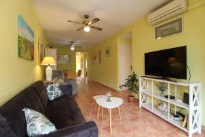 TV a/nebo společenská místnost v ubytování Apartamento Cortes Altea