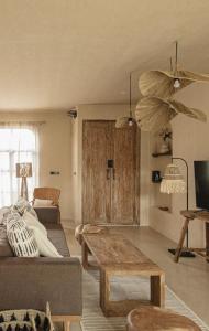 Μια τηλεόραση ή/και κέντρο ψυχαγωγίας στο Pawa Villas 1 Khaolak