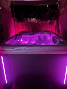 埃拉特Toys suites hotel的相册照片