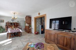 Gallery image of Au plein soleil in Chazelles-sur-Lyon