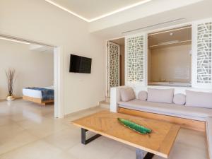 TV o dispositivi per l'intrattenimento presso Anax Resort and Spa