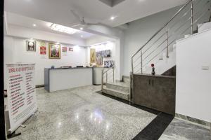 Vstupní hala nebo recepce v ubytování Hotel S B Inn Near New Delhi railway Station Paharganj