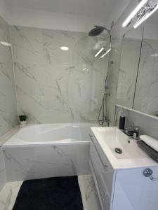 Φωτογραφία από το άλμπουμ του Budatava lakás σε Balatonalmádi