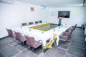 Konferenční prostory v ubytování Hotel Yatchenin Abidjan + 37 fotografií