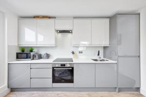 Gallery image of Rockstar Greyz - Sleeps 7 - Central in The Hyde