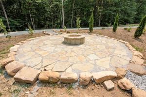 Fotografie z fotogalerie ubytování Stunning and Fully-Equipped Tiny House with Breathtaking Views of South Cumberland State Park in Monteagle, TN v destinaci Monteagle