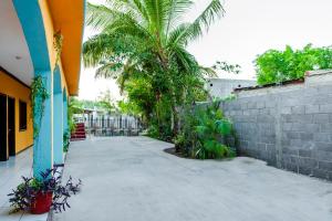 Gallery image of OYO Hotel Miramar, Loreto in Loreto +16 photos