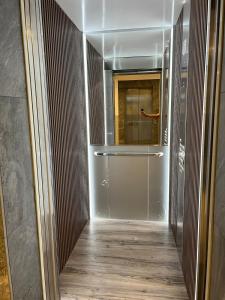 Koupelna v ubytování Luxury apartment with garage in Old bakery