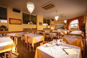 Restaurace v ubytování Hotel Ismaele