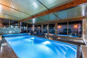 Bazén v ubytovaní Willa Serafin-basen, sauny i jacuzzi alebo v jeho blízkosti