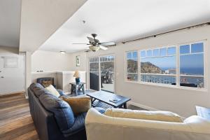 TV a/nebo společenská místnost v ubytování 123UT Lower 123 Upper Terrace Lower