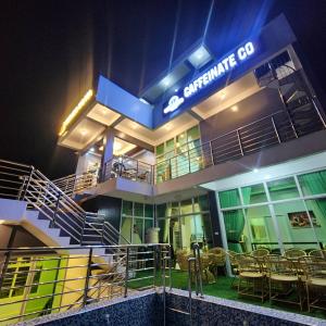 Restaurace v ubytování Yurich Hotel