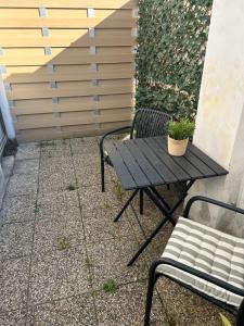Balkón nebo terasa v ubytování Garden House