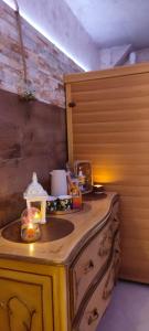 Cucina o angolo cottura di Suite Haven in Venice with private SPA