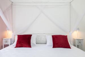 Postel nebo postele na pokoji v ubytování Deva Room